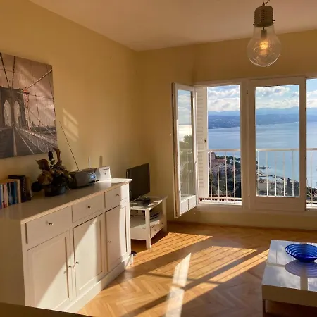 Apartment Kaki Nur 5 Minuten über Die Treppe Zum Strand, Mit Fantastischer Aussicht Und Freiem Parken Opatija
